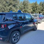 Minaccia con una bottiglia: denunciato 30enne