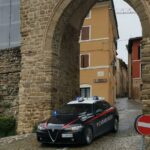 Patente falsa e soggiorno irregolare: due denunce